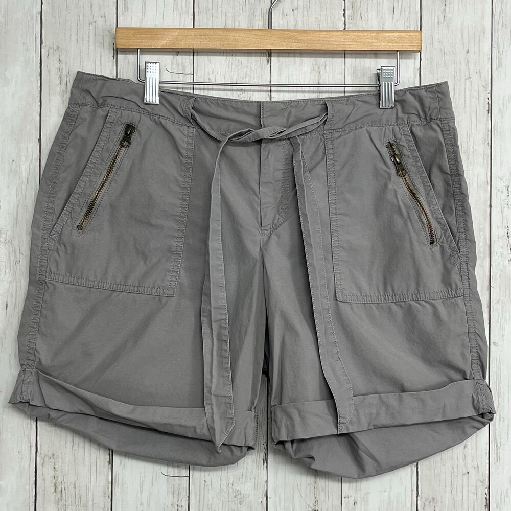 Ann Taylor LOFT Gray Chino Shorts Size 10 Cotton Classic Mid-Rise 6.5" Inseam